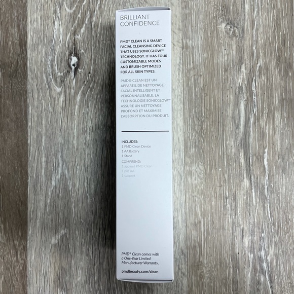 PMD Clean facial cleansing device, teal. - Picture 11 of 14